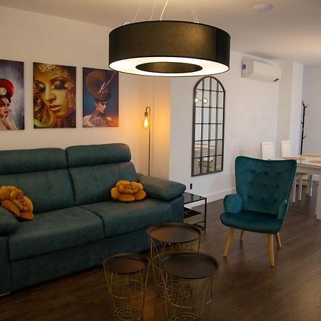 Apartamentos Boutique Cervantes Plasencia Bagian luar foto